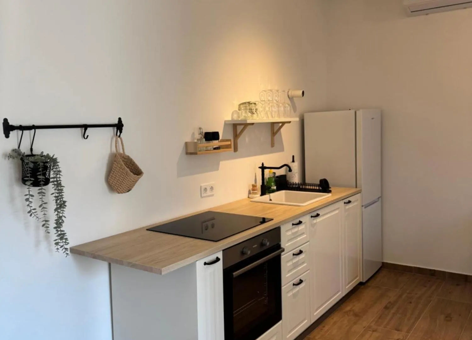 Apartmant Seaside - Great Location, 350M From Beach, Sunny Terrace 쿠클리차 크로아티아